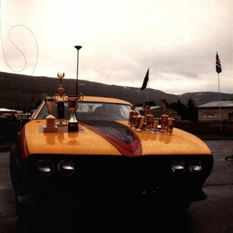 crop-a.6070..84.2__large_