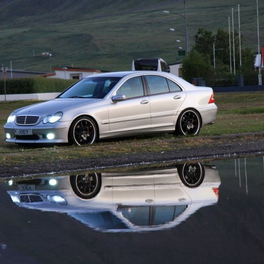 crop-3701917751_d99ba53763_b