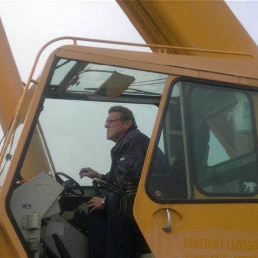 crop-24092011100__large_