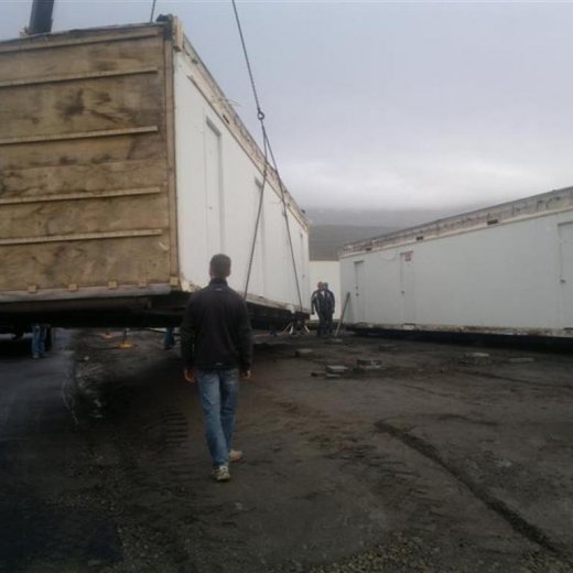 crop-24092011102__large_