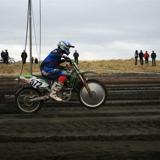 crop-05.09.2009_962__large_