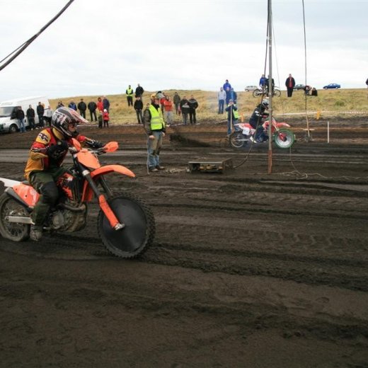 crop-05.09.2009_972__large_