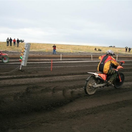 crop-05.09.2009_975__large_