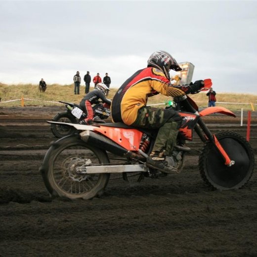 crop-05.09.2009_979__large_