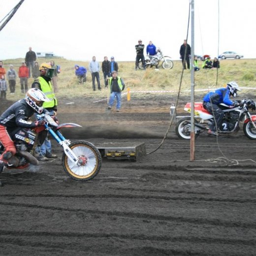 crop-05.09.2009_983__large_