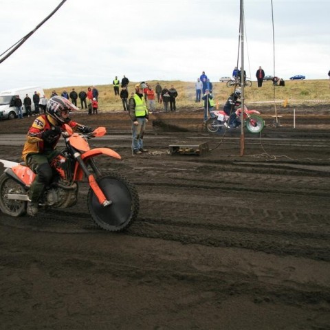 crop-05.09.2009_972__large_