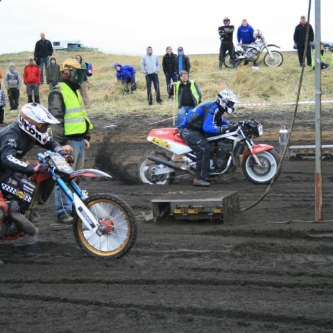 crop-05.09.2009_981__large_