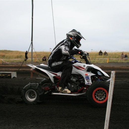 crop-05.09.2009_288__large_