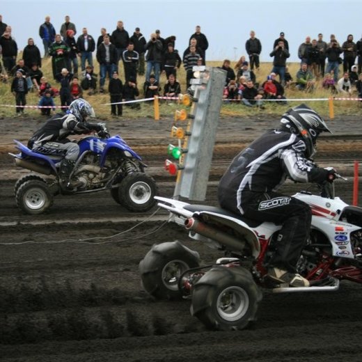 crop-05.09.2009_606__large_