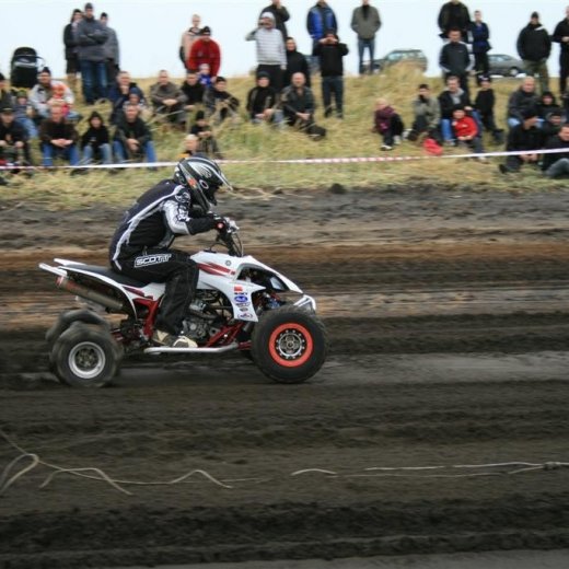 crop-05.09.2009_741__large_