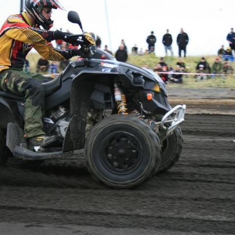 crop-05.09.2009_494__large_