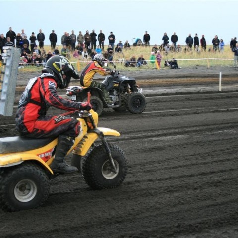 crop-05.09.2009_613__large_