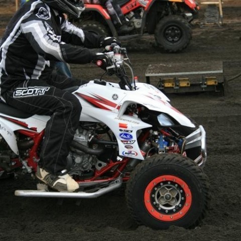 crop-05.09.2009_883__large_