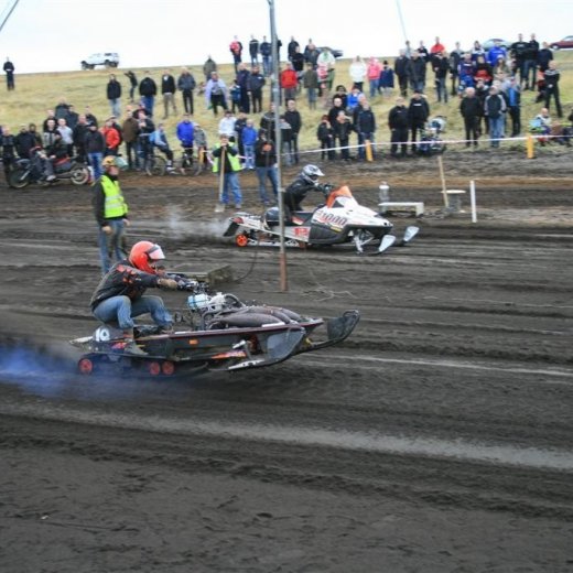 crop-05.09.2009_824__large_