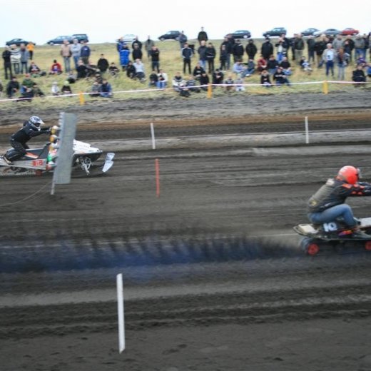 crop-05.09.2009_826__large_