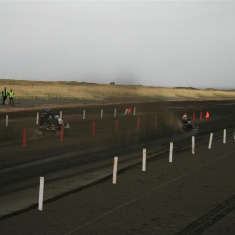 crop-05.09.2009_827__large_