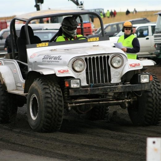 crop-05.09.2009_516__large_