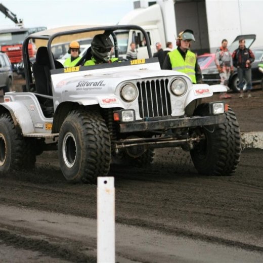 crop-05.09.2009_518__large_