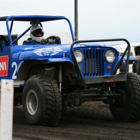 crop-05.09.2009_512__large_