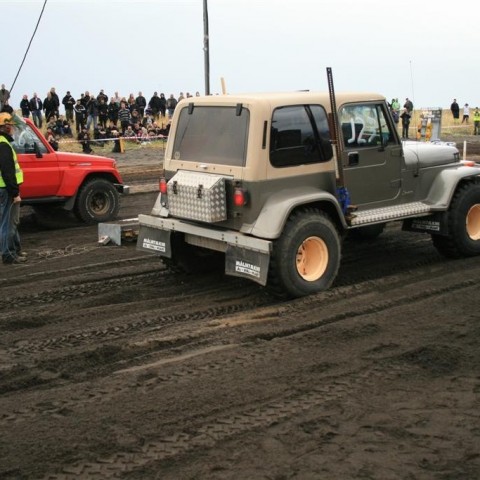 crop-05.09.2009_629__large_