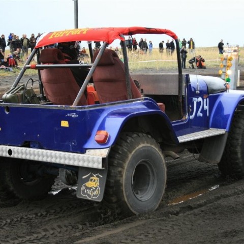 crop-05.09.2009_631__large_