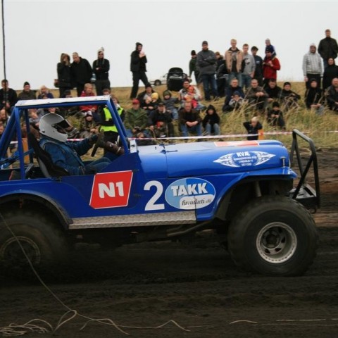 crop-05.09.2009_756__large_