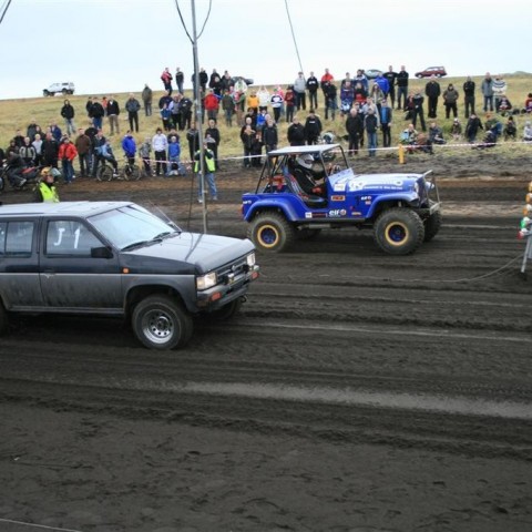 crop-05.09.2009_848__large_