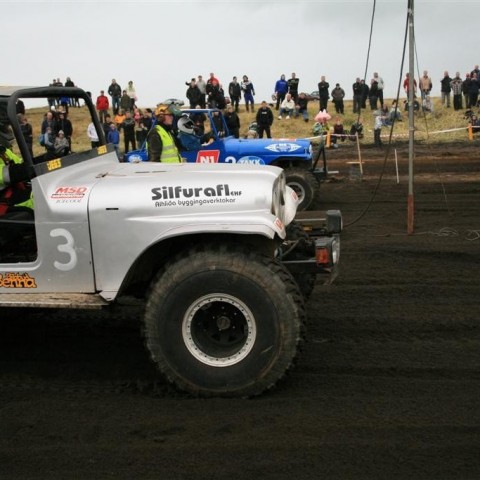 crop-05.09.2009_895__large_