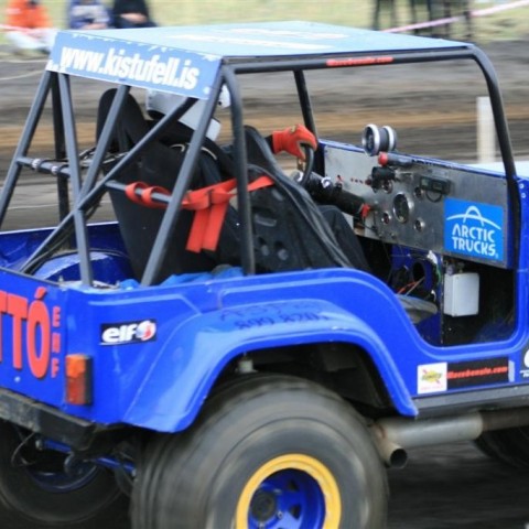 crop-05.09.2009_924__large_