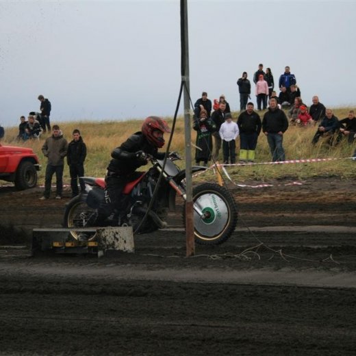 crop-05.09.2009_477__large_