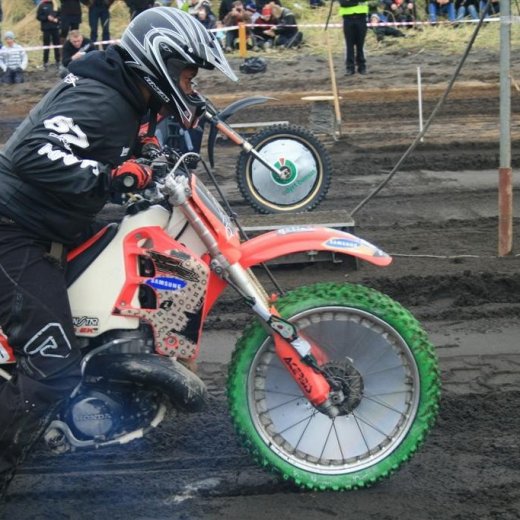 crop-05.09.2009_734__large_