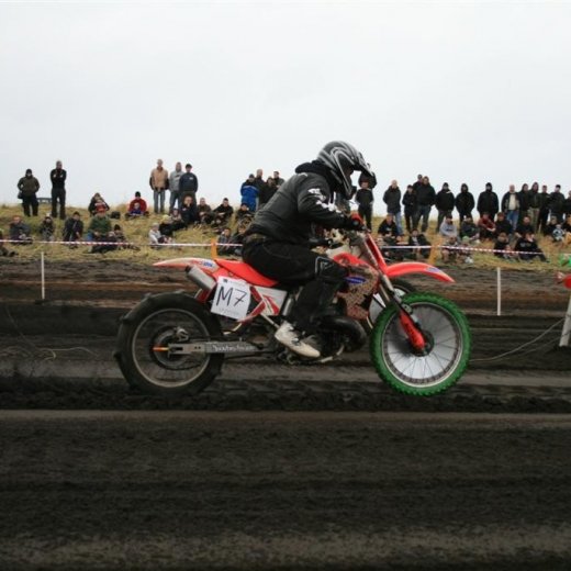 crop-05.09.2009_814__large_