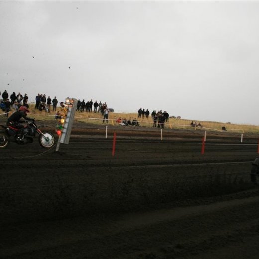 crop-05.09.2009_881__large_