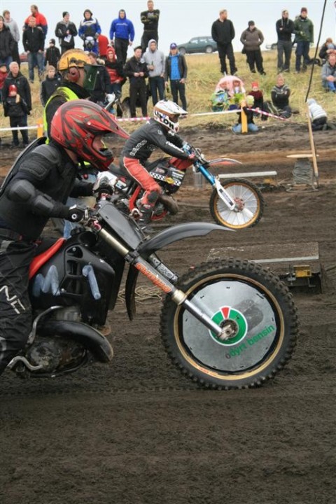 05.09.2009_885__large_