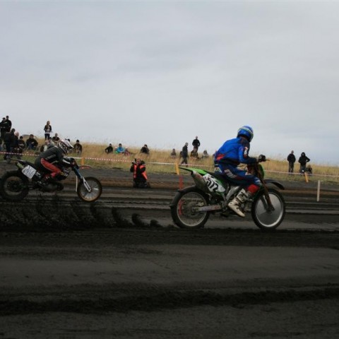 crop-05.09.2009_470__large_