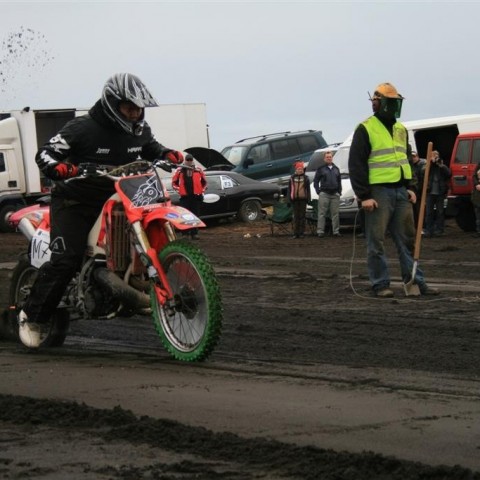 crop-05.09.2009_472__large_