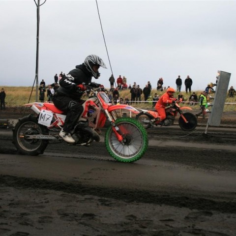 crop-05.09.2009_475__large_