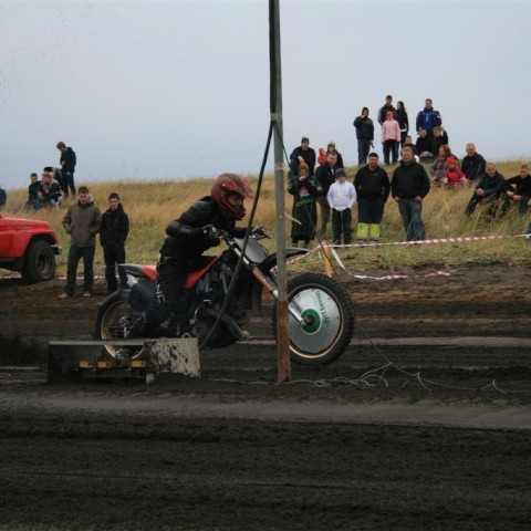 crop-05.09.2009_477__large_