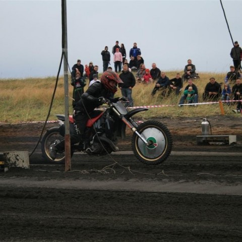 crop-05.09.2009_478__large_