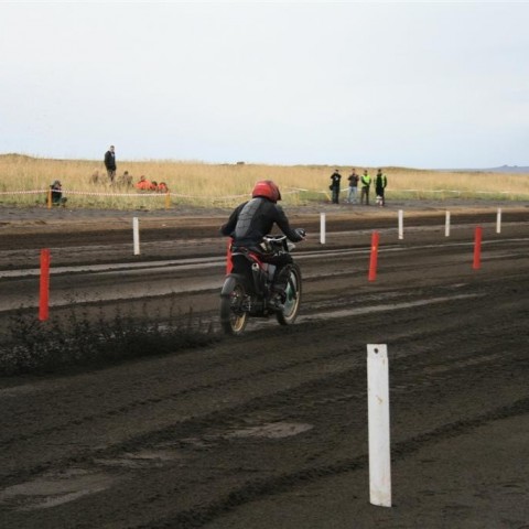 crop-05.09.2009_592__large_