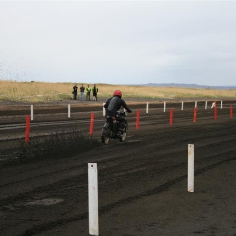 crop-05.09.2009_593__large_