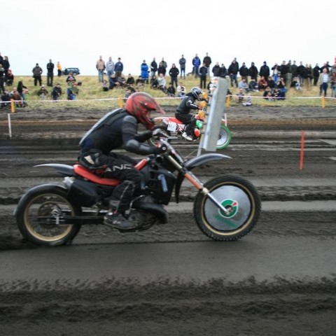 crop-05.09.2009_806__large_