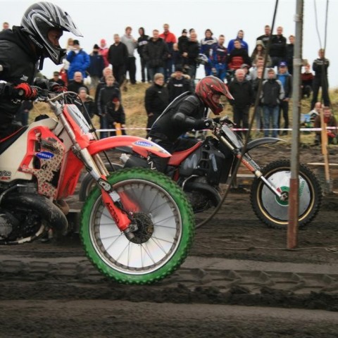 crop-05.09.2009_812__large_