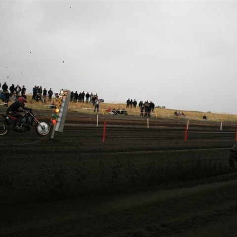 crop-05.09.2009_881__large_