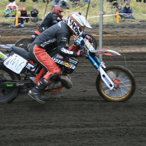 crop-05.09.2009_893__large_