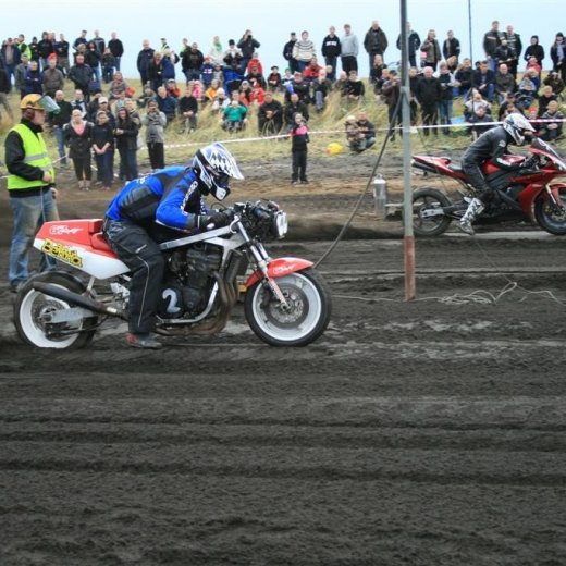 crop-05.09.2009_596__large_