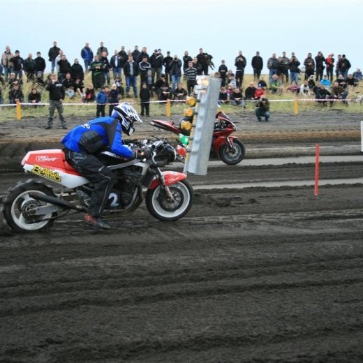 crop-05.09.2009_598__large_