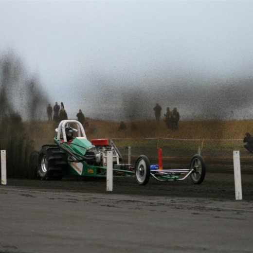 crop-05.09.2009_432__large_