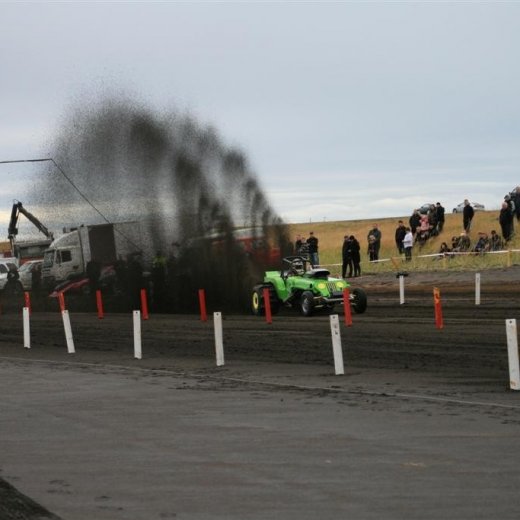 crop-05.09.2009_439__large_