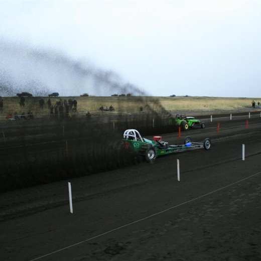 crop-05.09.2009_875__large_